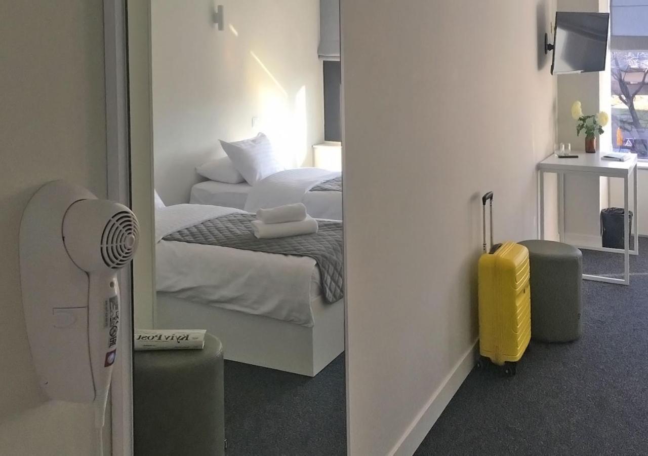 Kyivpasservis Hotel Eksteriør bilde