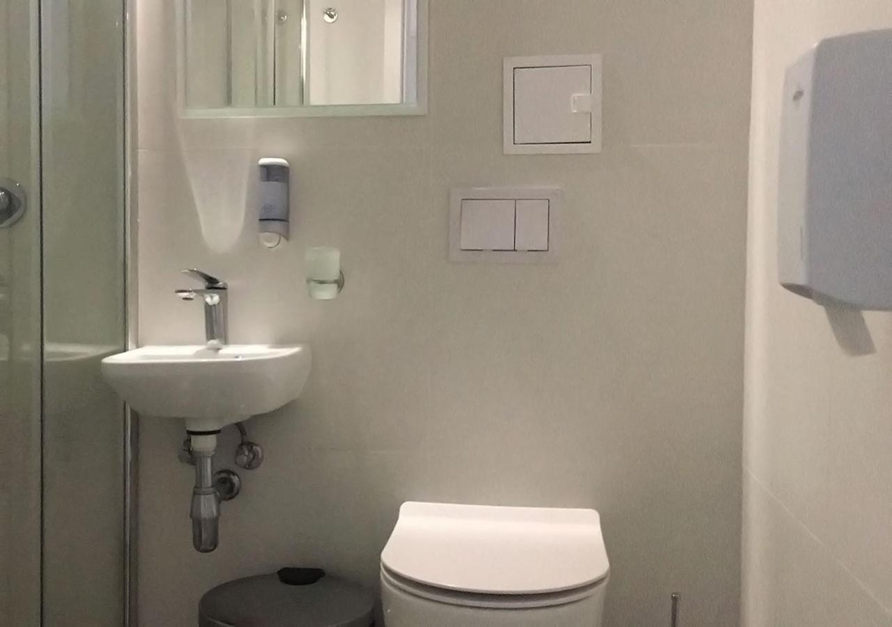 Kyivpasservis Hotel Eksteriør bilde